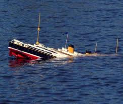 Ship Crashes - Sinking Ships