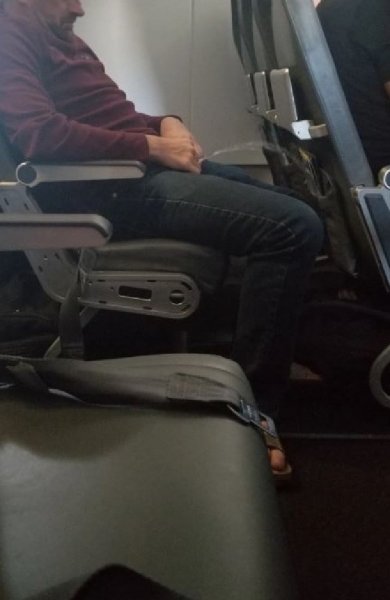 Airline Passenger Pees In Seat