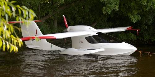 Icon A5 Plane